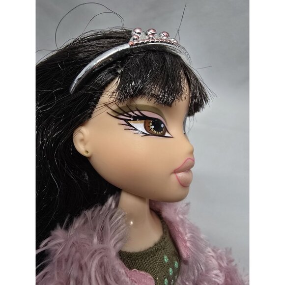 Bratz Princess Jade Doll Rare- Mark On Hand- See Description - Picture 9 of 16